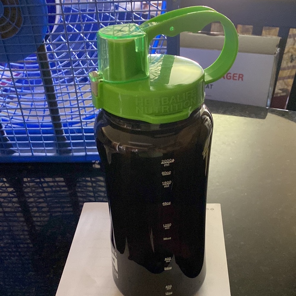 Herbalife 60 oz.Beverage Bottle